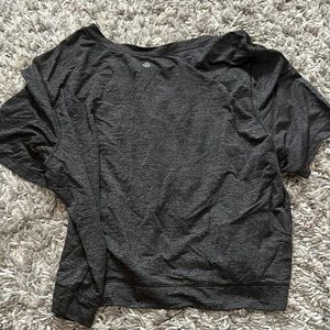 lululemon cropped tee
